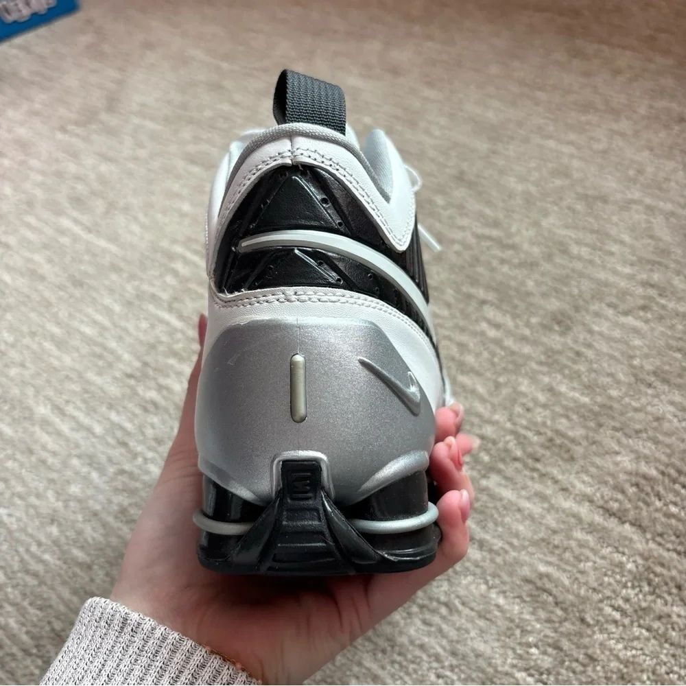 Nike Shox BB Pro Women’s Basketball Shoes - Size 7
